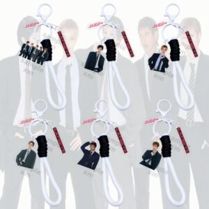 KPOP Acrylic Kechain KATSEYE KPOP Acrylic Keychain Plastic Keys Charm